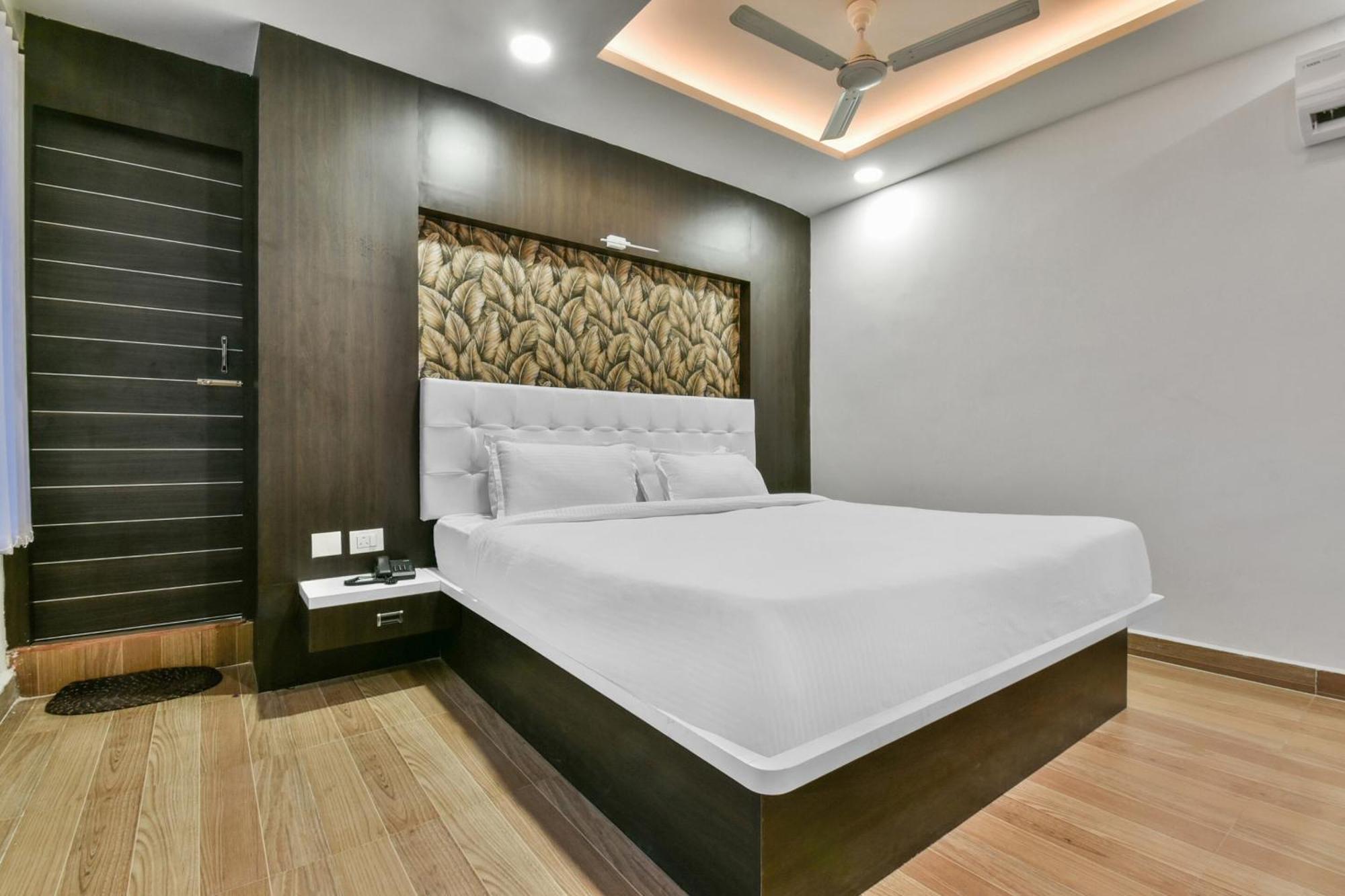 Collection O Addiction Hotel ปัฏนา ภายนอก รูปภาพ