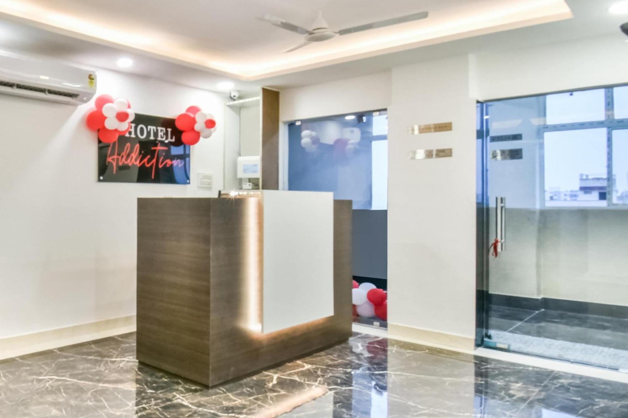 Collection O Addiction Hotel ปัฏนา ภายนอก รูปภาพ