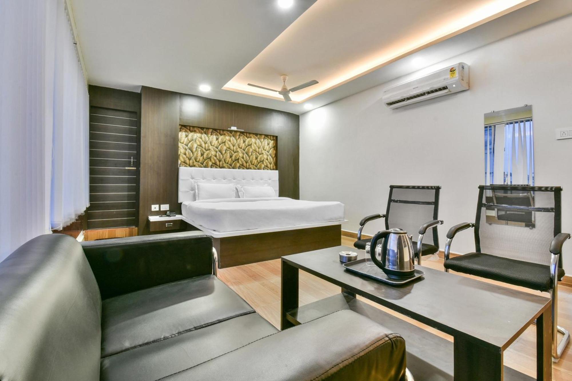 Collection O Addiction Hotel ปัฏนา ภายนอก รูปภาพ